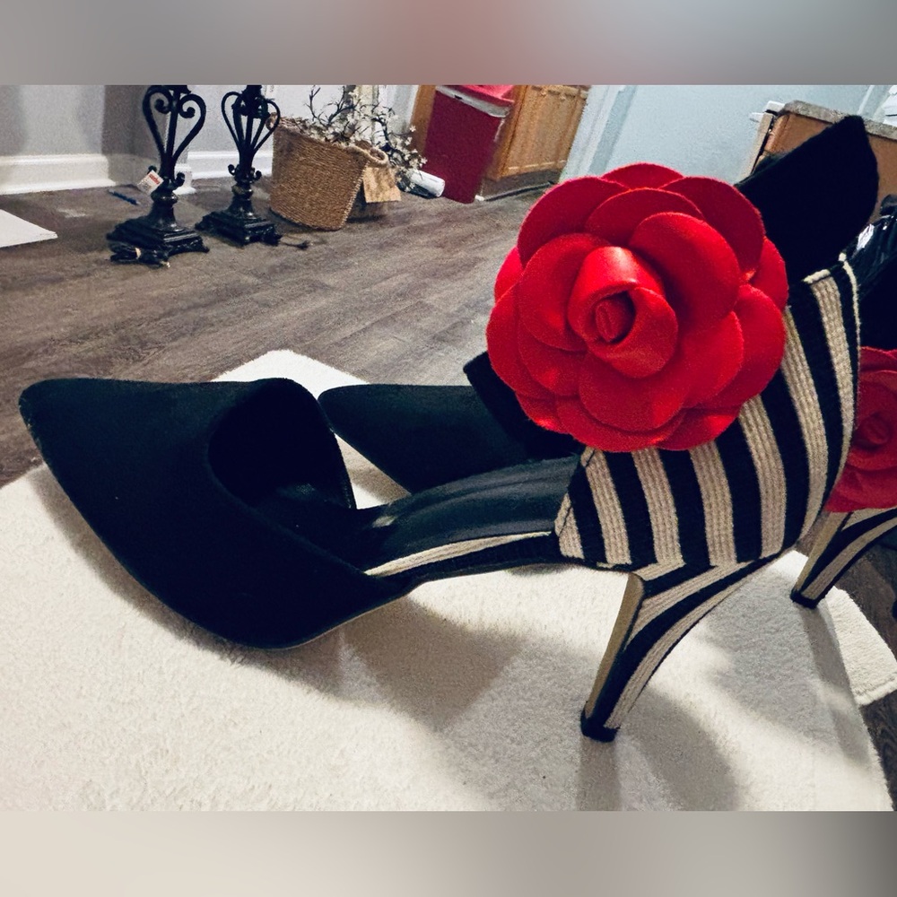 Brand New Heels By ANYTHING BUT MONDAY -  Size 11 - Heel Height 3.5 “ - Box 1A